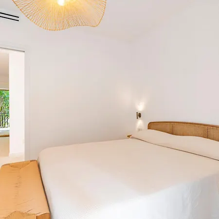 Lovely With Romantic Sea View Apartment